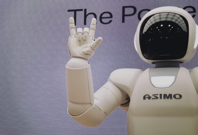 Elyxia The Future of Sales Intelligence: Predictions for 2025 - Elyxia Digital