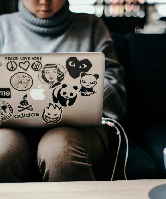 Crafting Cold Emails That Get Responses: Lessons from the Pros